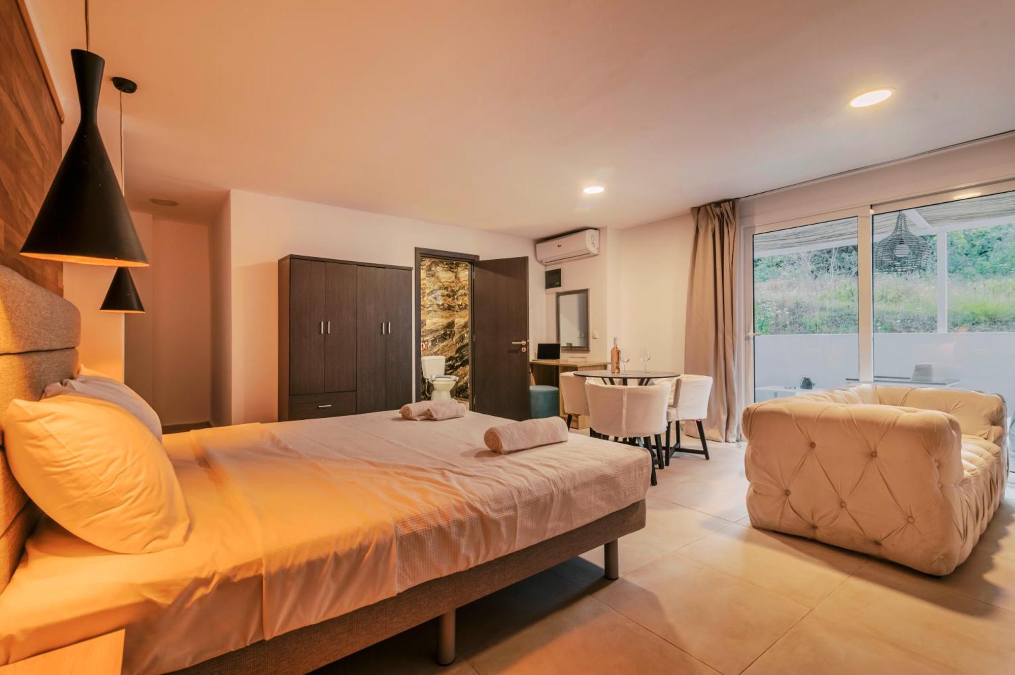 Bamboo Suites Hotel Ialisos Exterior foto